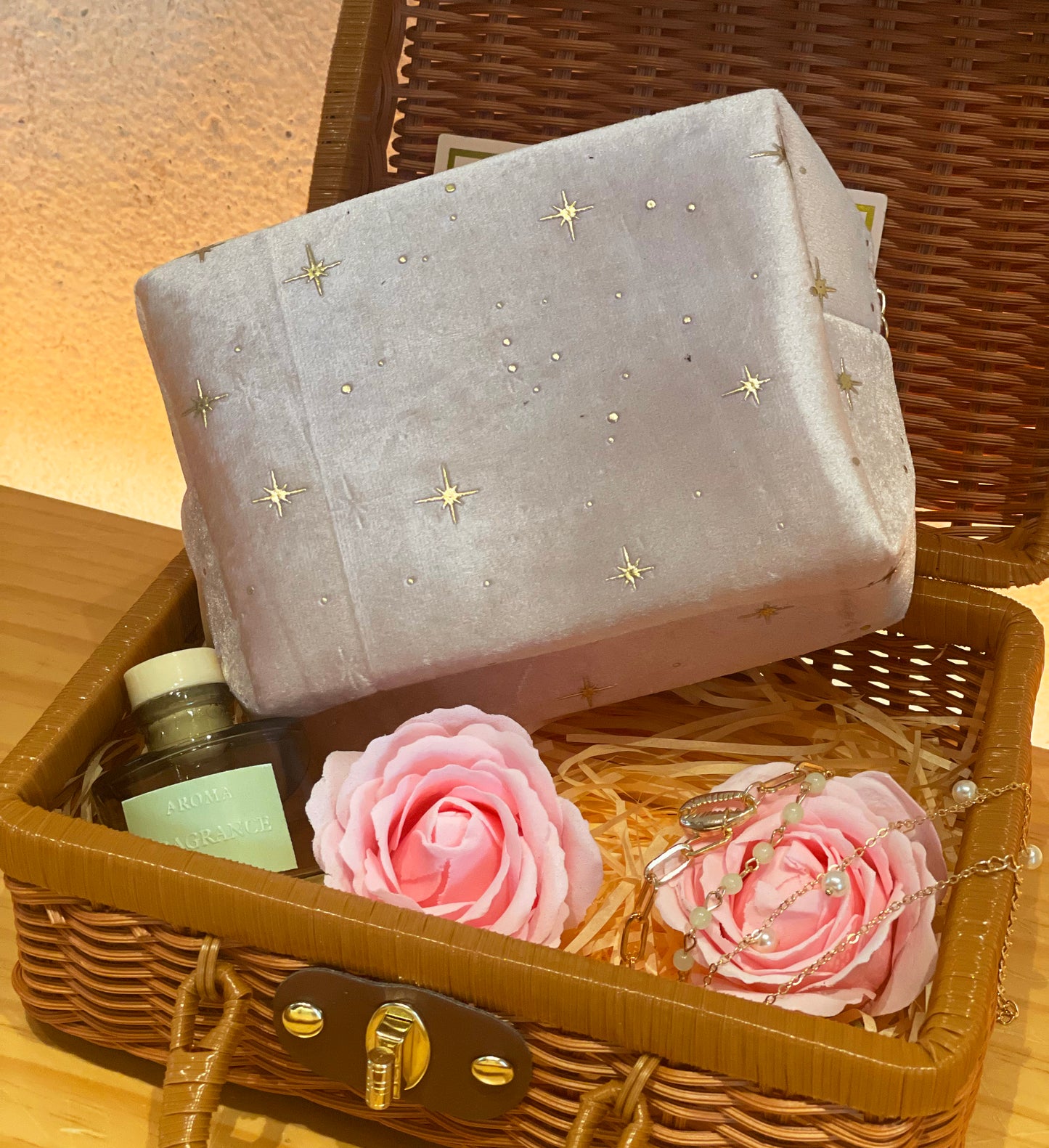 Rattan Suitcase Gift Box